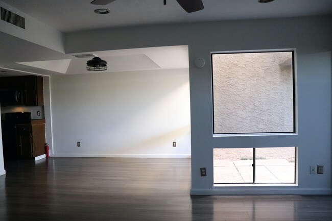 Foto del edificio - 3030 N Hayden Rd