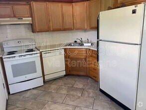 Building Photo - 103 E Sunrise Dr