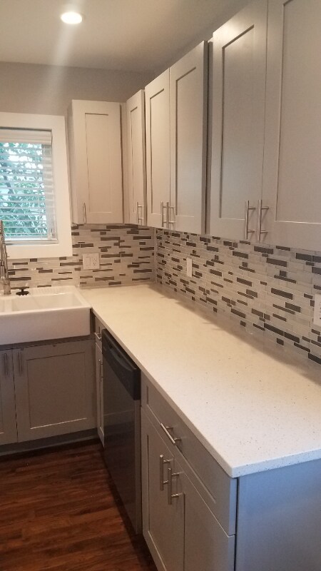 Foto del edificio - 3014 E 16th St