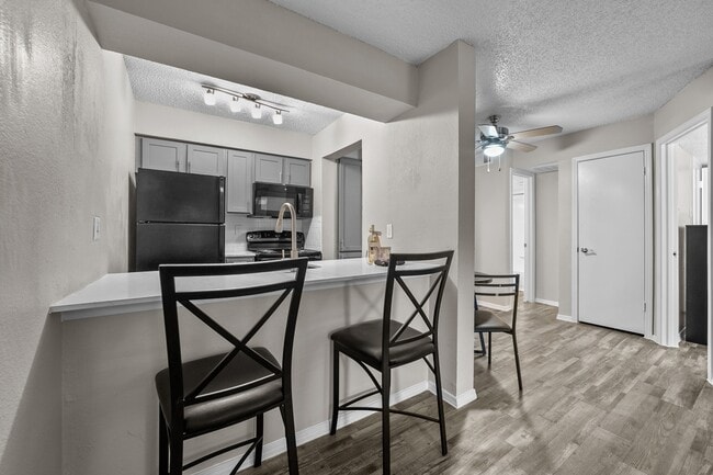 Imagen_0073 - The Landing at McCallum