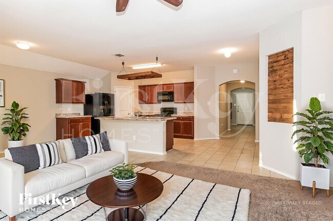 Foto del edificio - 513 Azalea Dr