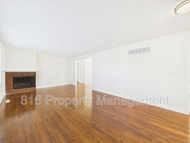 Building Photo - 8203 E 53rd St