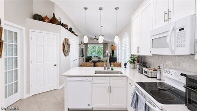Building Photo - 8274 Twelve Oaks Cir