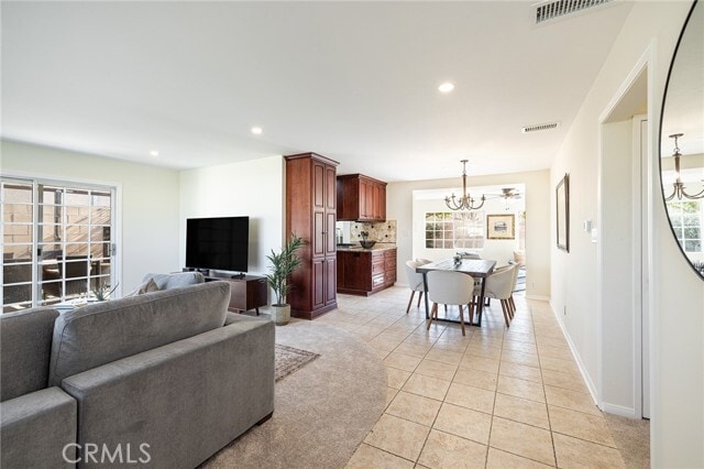 Building Photo - 2206 Stinson St