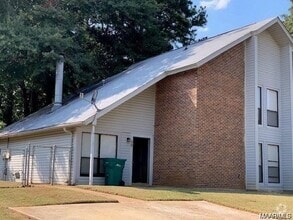 Building Photo - 30 Rosewood Ct