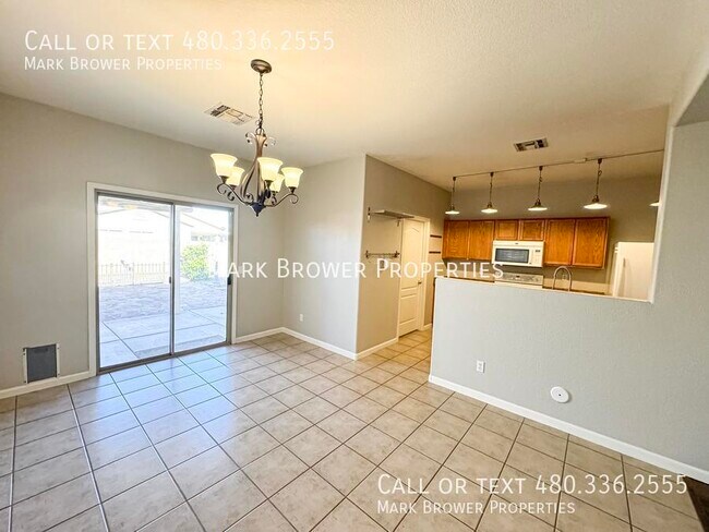 Building Photo - 716 E Horizon Heights Dr