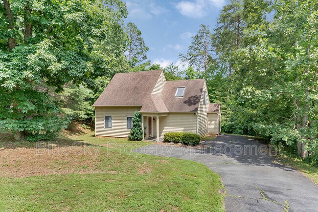Foto del edificio - 1617 Sagewood Dr