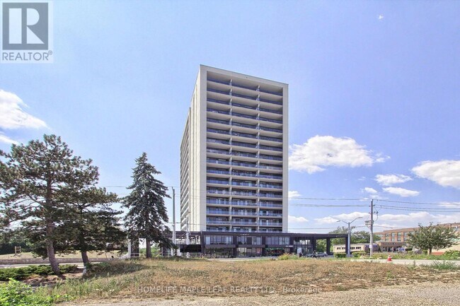 Building Photo - 741 King St W