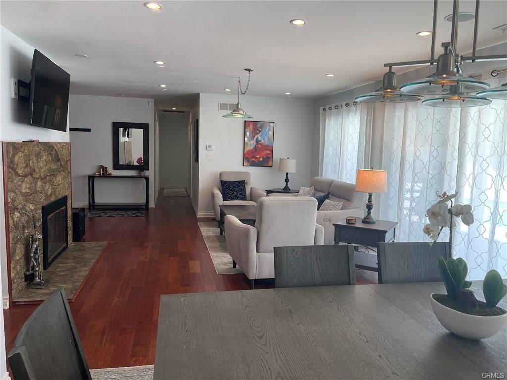 Foto principal - 3768 Woodcliff Rd