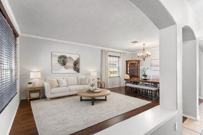 Foto del edificio - 7419 Chathan Glen Ln
