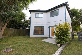 Building Photo - 13026 Cavern Park Dr