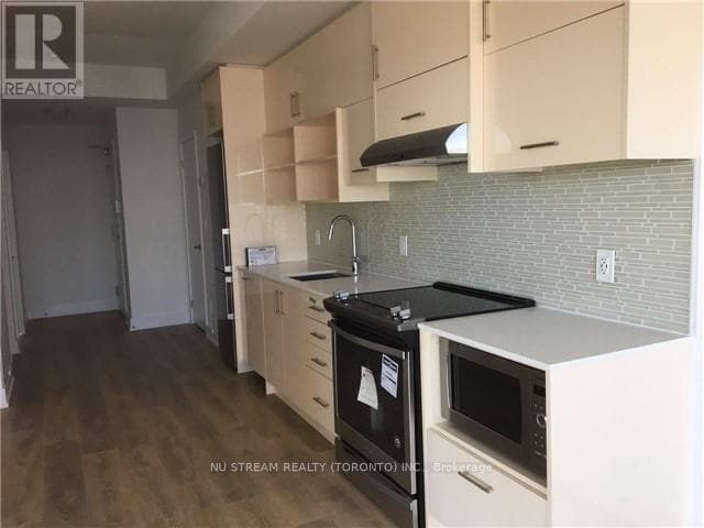 Building Photo - 150 Fairview Mall Dr