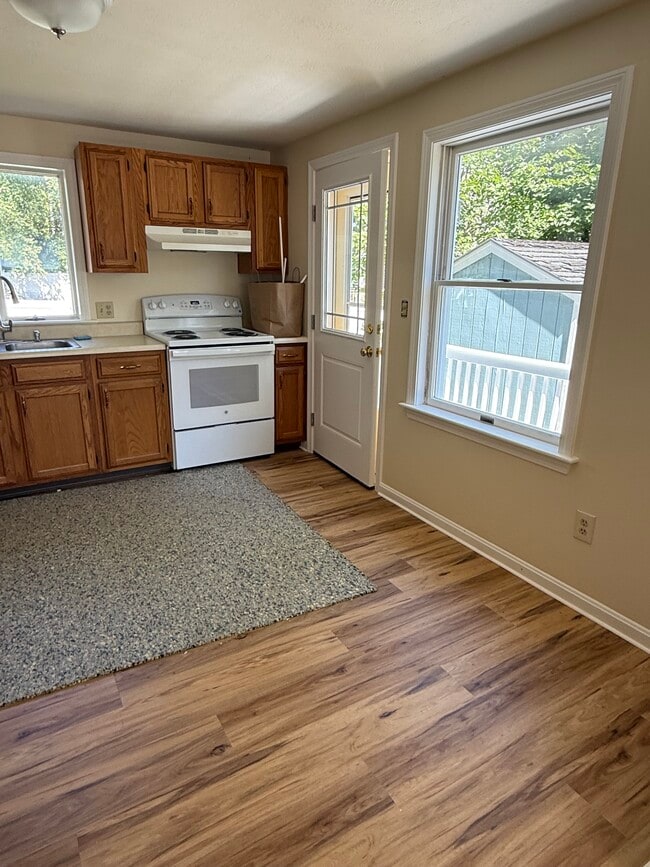Building Photo - 5A Caryn Dr