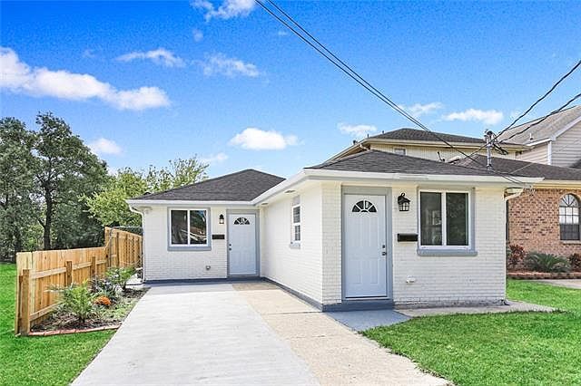 Primary Photo - 1344 Harrison Ave