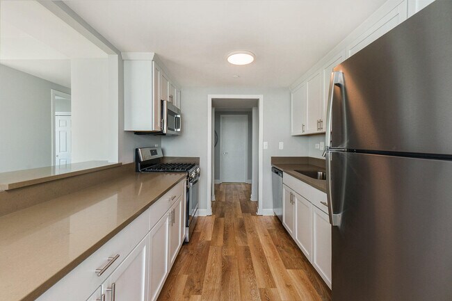 Foto del edificio - 3320 Spinnaker Ln
