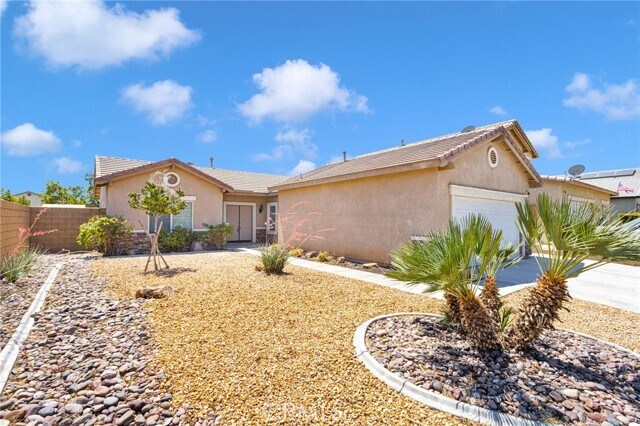 Foto del edificio - 13085 Camden Ln