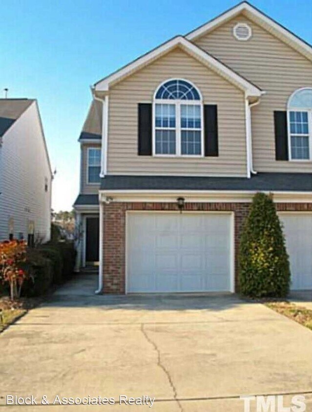 Primary Photo - 3 br, 2.5 bath House - 5233 Eagle Trace Drive