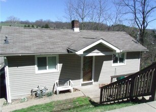 Building Photo - 5620 Lincoln Ave