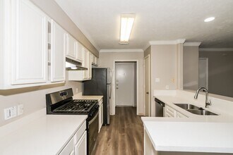 Building Photo - 8530 Wild Basin Dr Building Photo - 8530 Wild Basin Dr