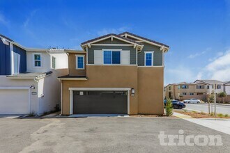 Building Photo - 31686 Luther Dr