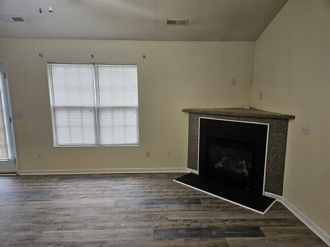 Foto del edificio - 1474 Bromwich Dr