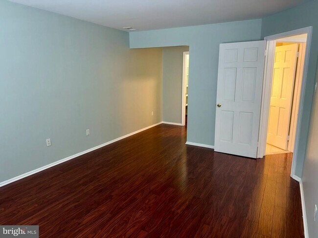 Foto del edificio - 311 Andover Pl