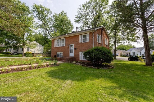 Building Photo - 9113 Taylor St