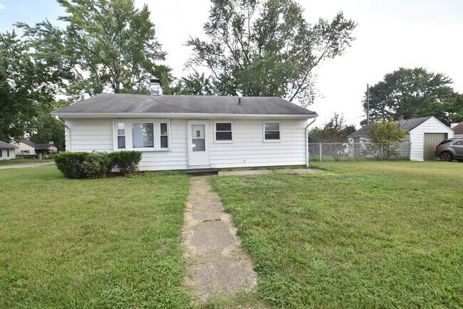 Building Photo - 3 Bedroom ranch on South Bend's South-side
