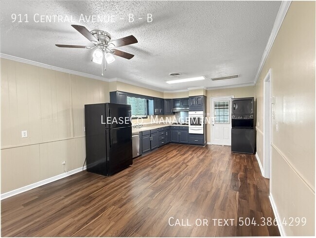 Foto del edificio - 911 Central Ave