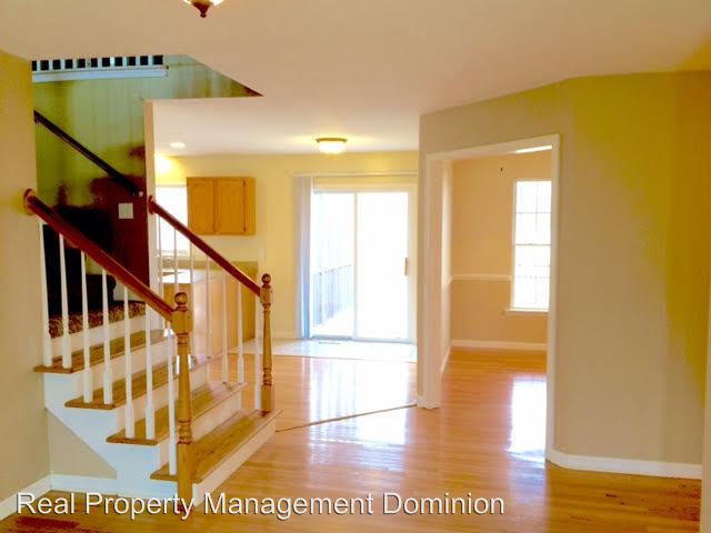 Building Photo - 100 Hemlock Ct