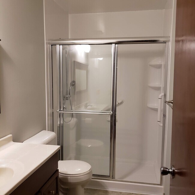 Building Photo - 5411 72nd circle n