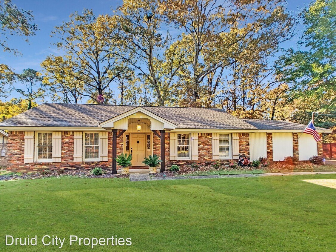 Primary Photo - 4 br, 2 bath House - 2626 Lakewood Circle