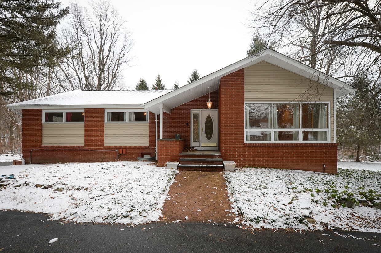 264 Long Meadow Rd, Kinnelon, NJ 07405 House Rental in Kinnelon, NJ