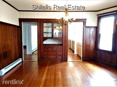Foto del edificio - 2 br, 1 bath Apartment - 574 School St