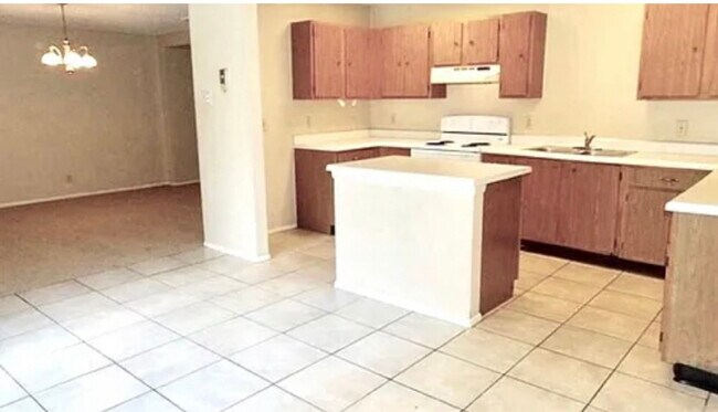 Building Photo - 7422 Radford Trail