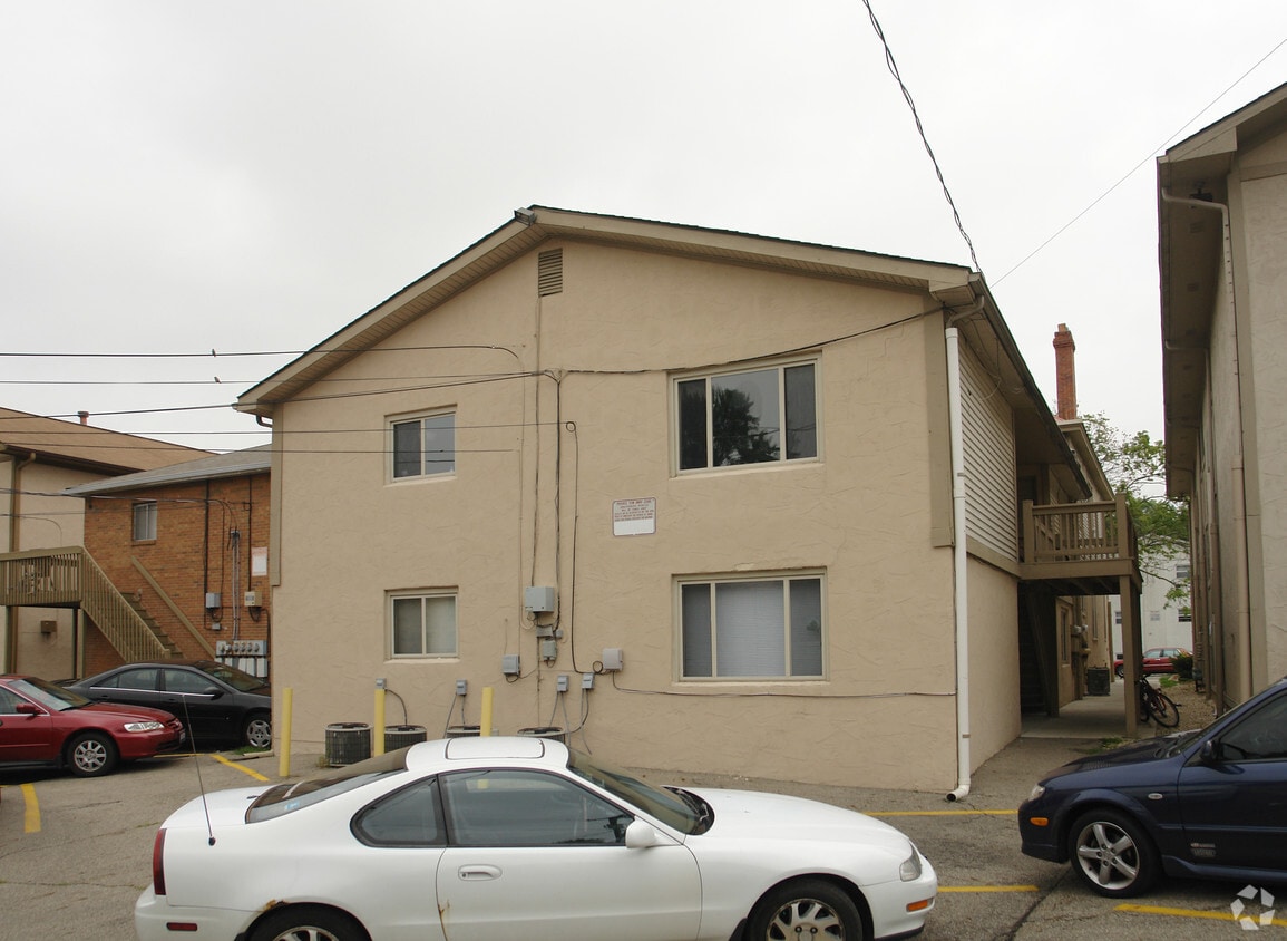 Building Photo - 99-101 E Norwich Ave