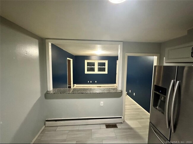 Building Photo - 96 Rosewood Dr