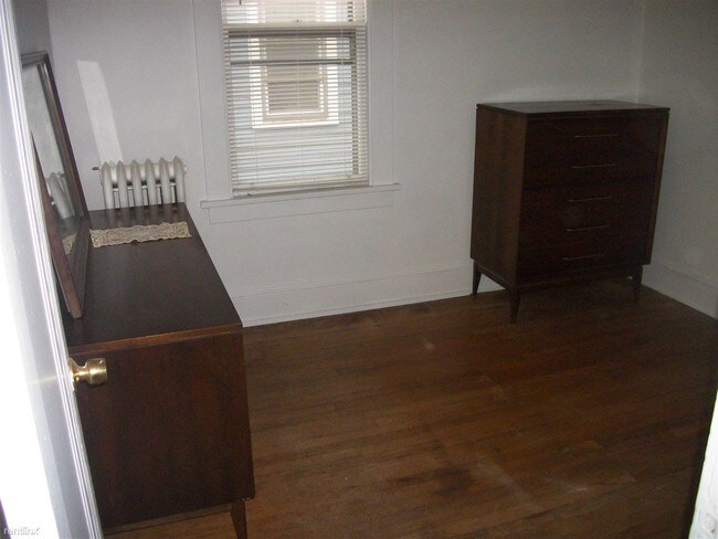 Building Photo - 31 Sparkill Ave