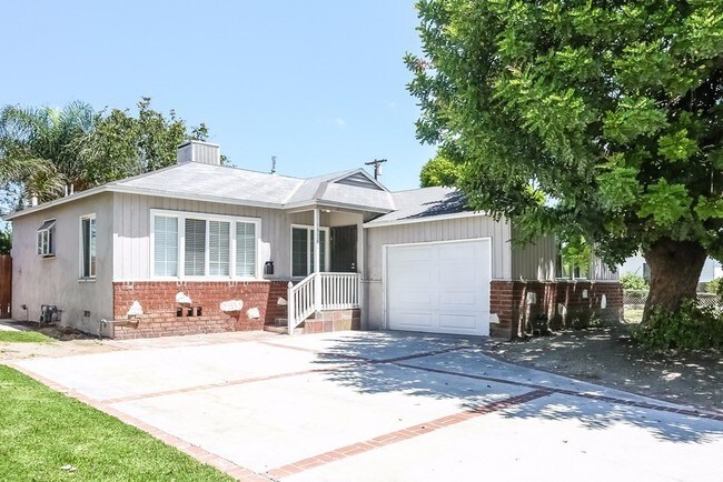 Foto del edificio - 19361 Archwood St