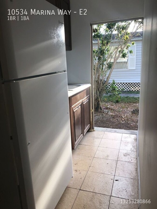 Photo - 10534 Marina Way Apartment