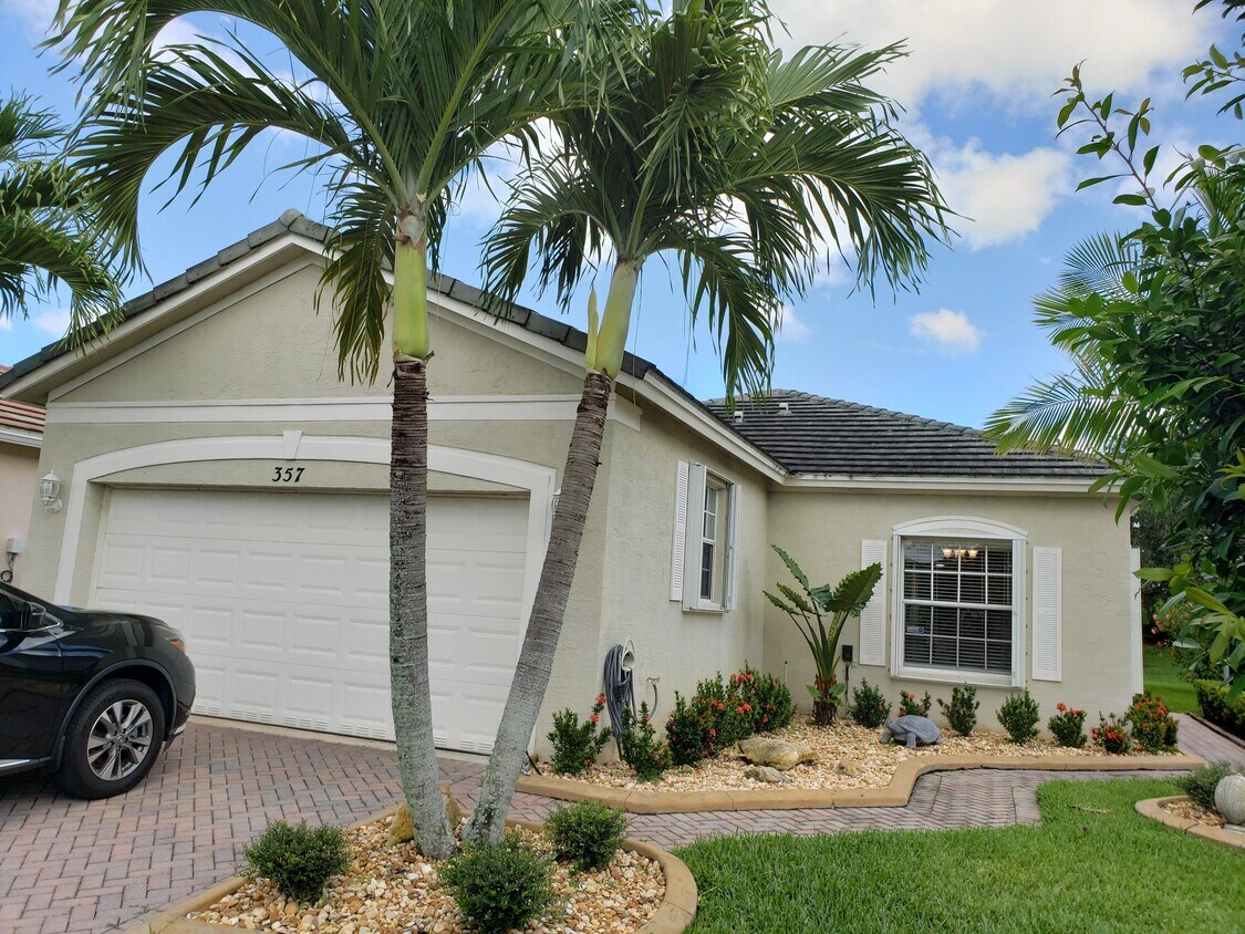 357 SW Coconut Key Way, Port Saint Lucie, FL 34986 House Rental in