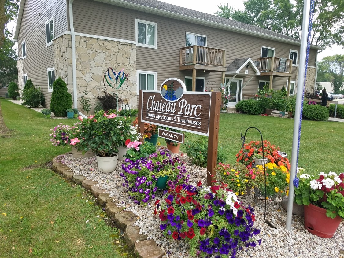 103 Peters N Ave, Fond du Lac, WI 54935 Townhome Rentals in Fond du