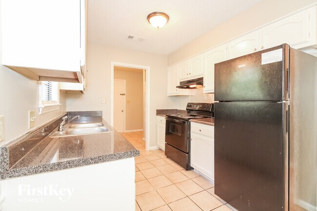 Foto del edificio - 4630 Sandy Park Dr