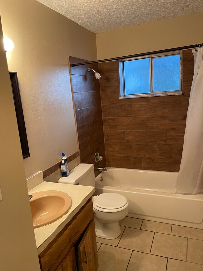 Building Photo - 3460 NE 58th Ave