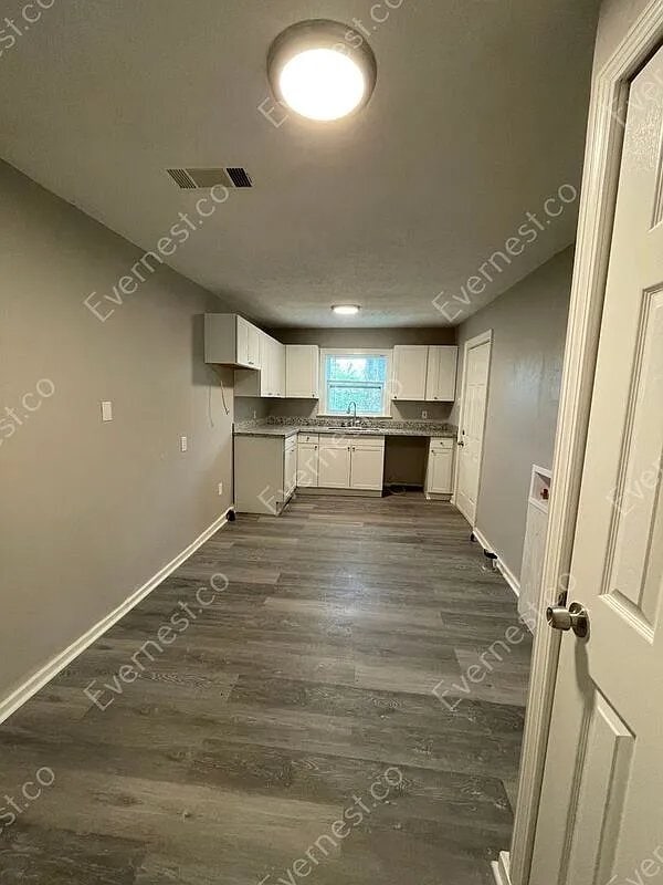 Building Photo - 314 Josanna St