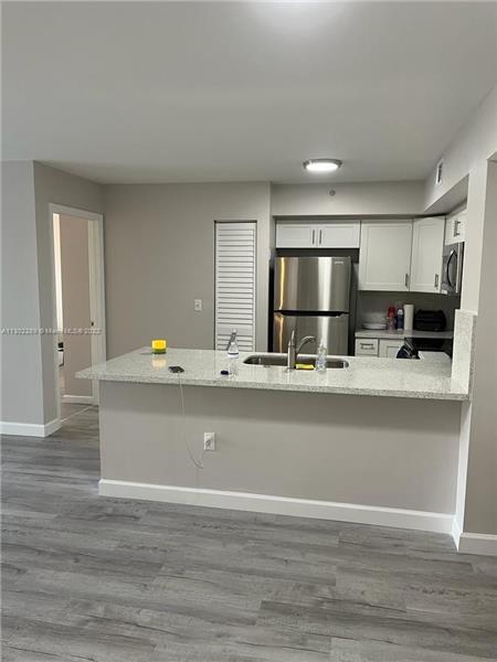 Foto del edificio - 2091 Renaissance Blvd