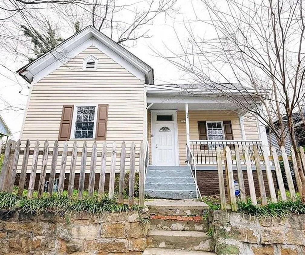 Foto principal - 352 Kelly St SE