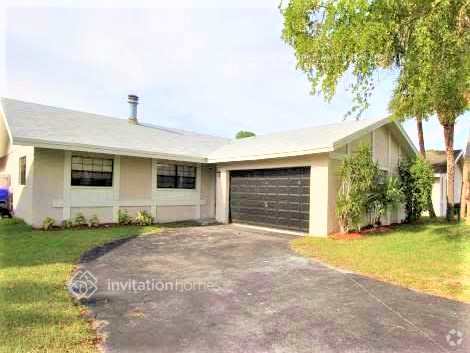 Building Photo - 7519 SW 6th Ct