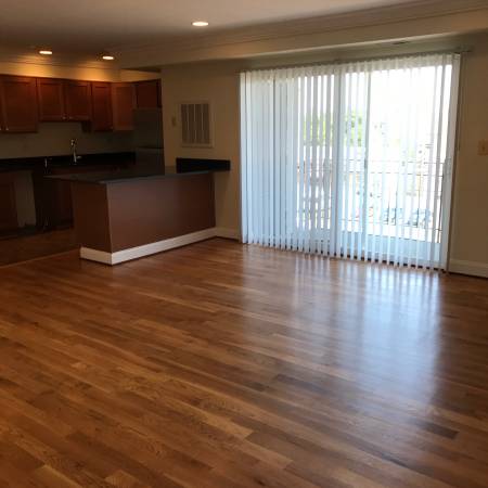 Foto principal - 4940 A St SE