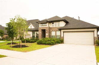 Building Photo - 29034 Canyon Oak Dr